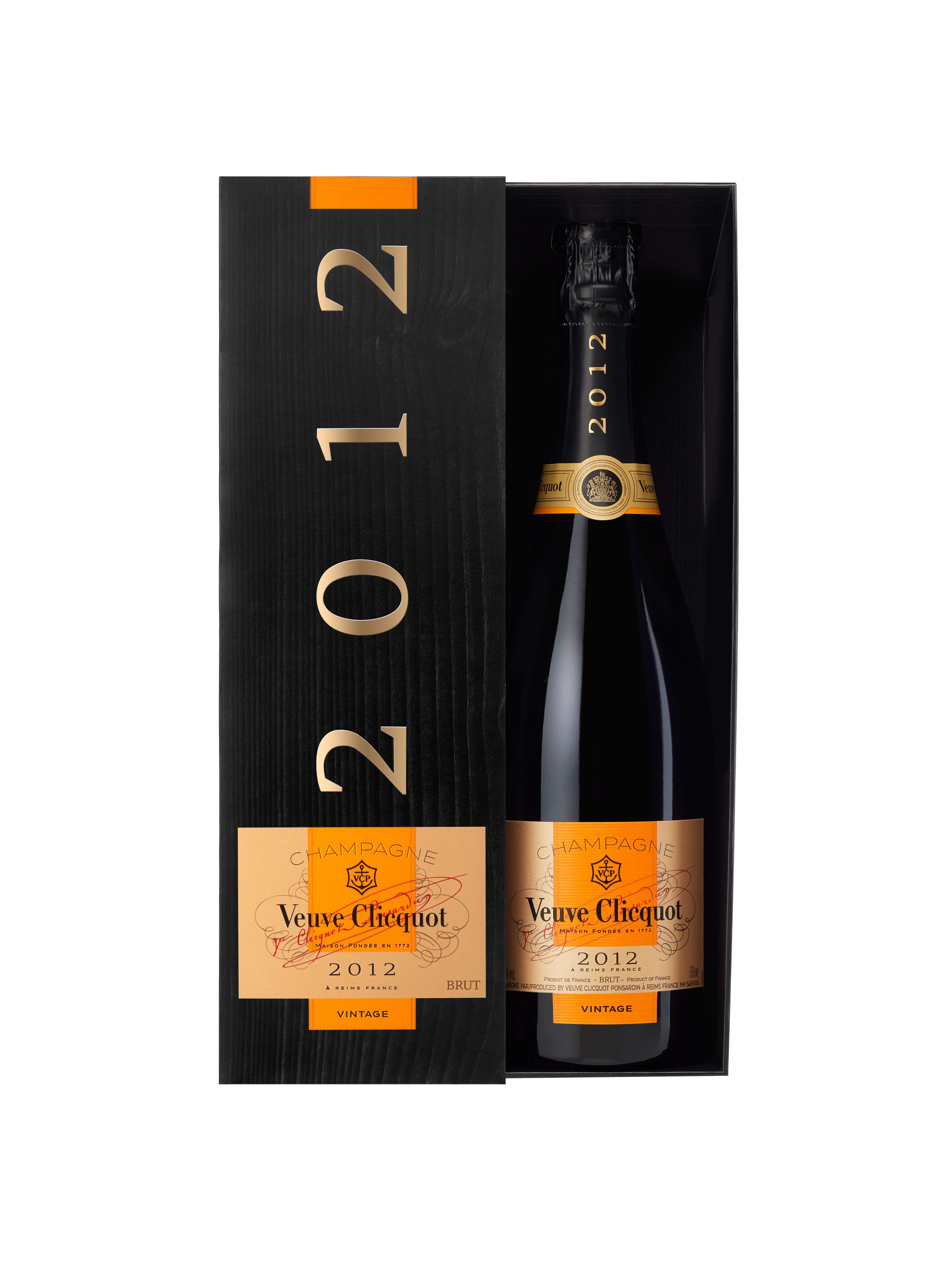 Veuve Clicquot Champagne Vintage 2012 with giftbox